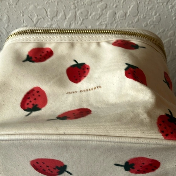 Kate Spade: Strawberry Print Cream Lunch Tote/Bag - Picture 9 of 16